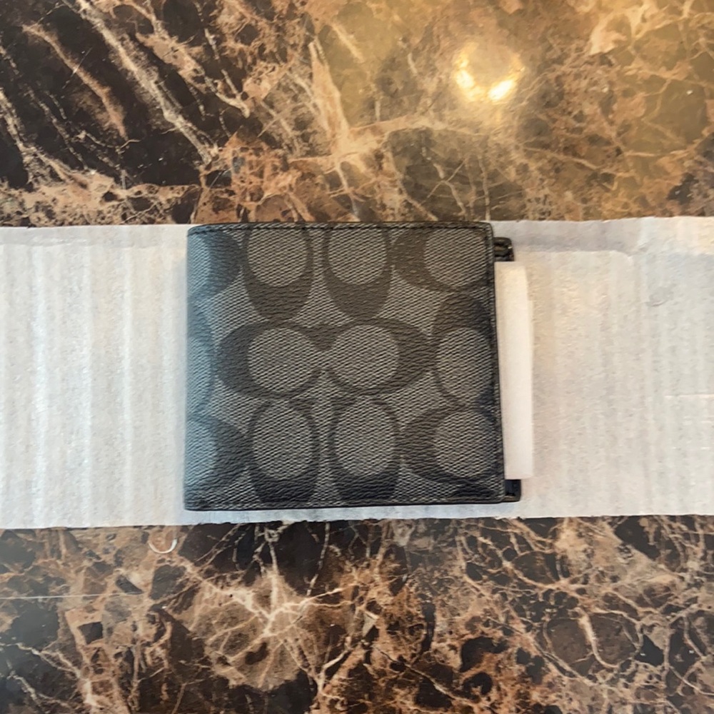 Men’s Coach Wallet authentic cross posted